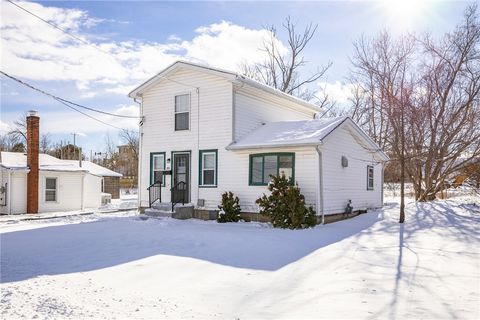 33 Clark Street Brockport NY 14420