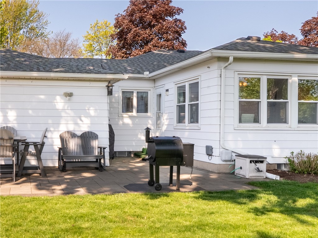 92 Carol Drive, Irondequoit, New York image 9