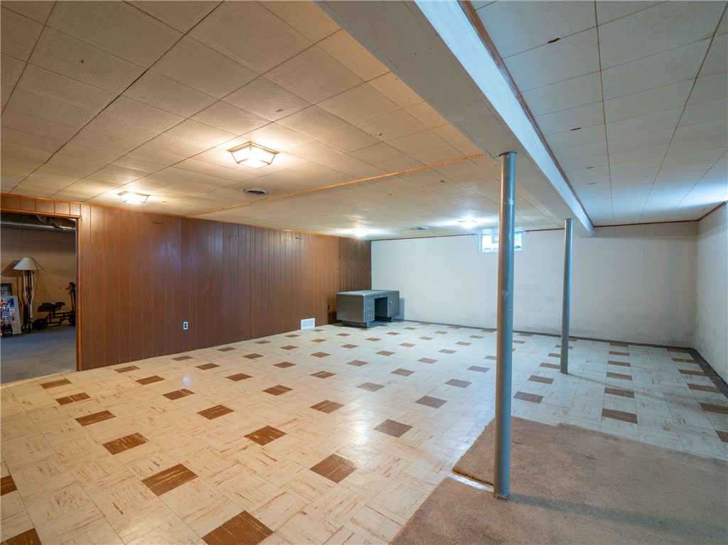 92 Carol Drive, Irondequoit, New York image 36