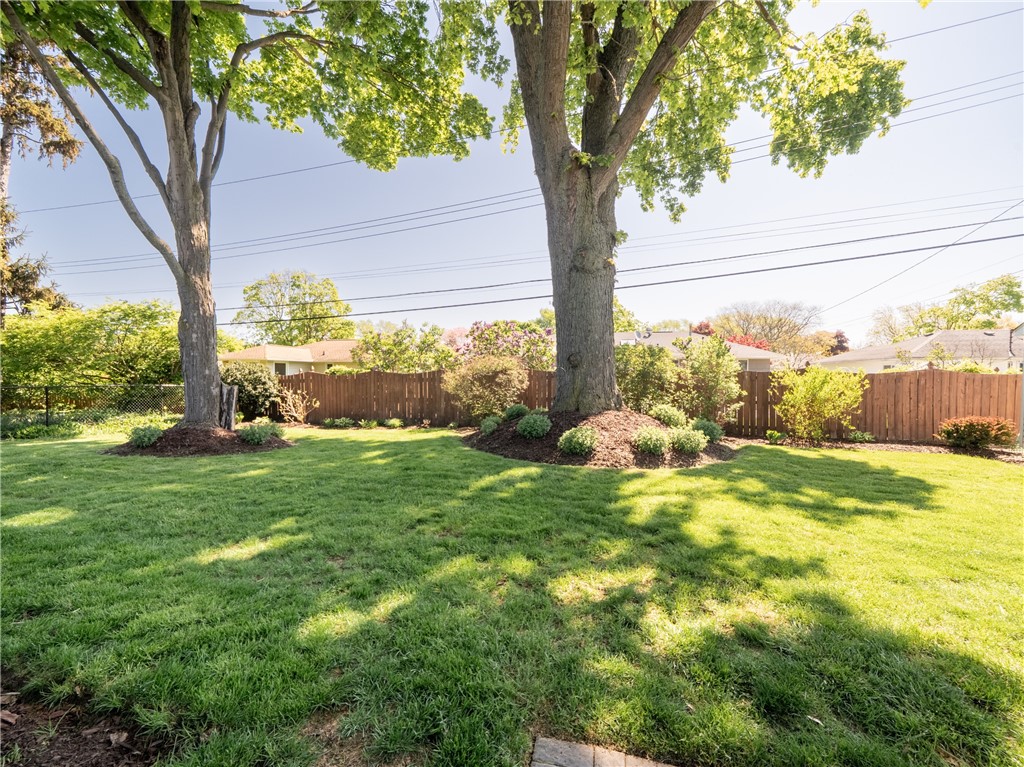 92 Carol Drive, Irondequoit, New York image 11