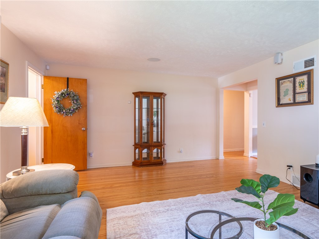 92 Carol Drive, Irondequoit, New York image 17