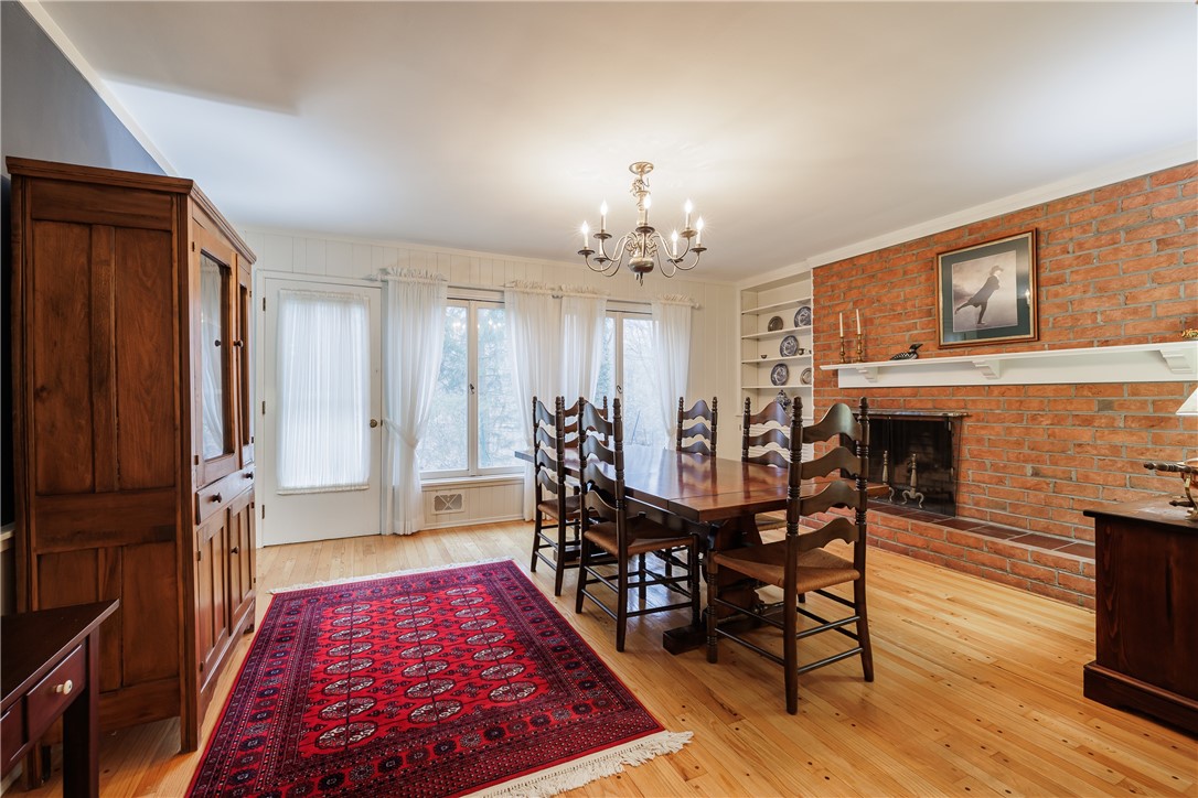 646 Oakridge Drive, Irondequoit, New York image 8