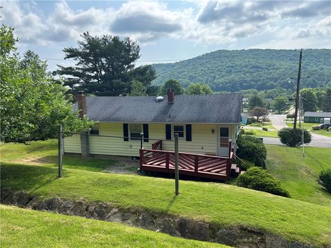 Tiny photo for 72 Rodgar Lane, Bradford Town, PA 16701 (MLS # R1694683)