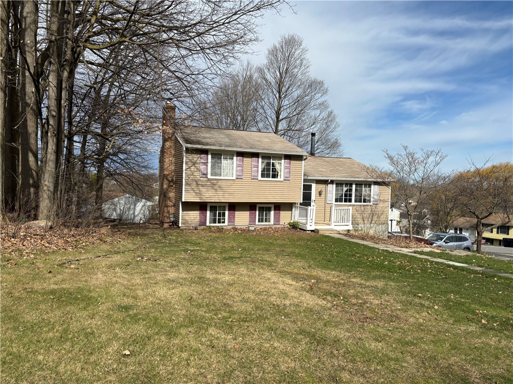 231 Peakview Drive, Henrietta, New York image 3