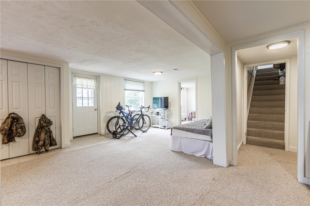 2935 Main Street, New York, New York image 31