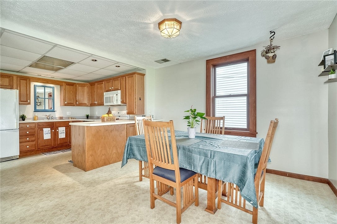 187 Lake Front