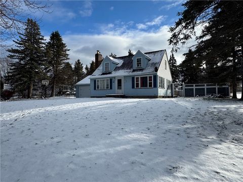 Photo of 405 Ogden-Parma Tl Road, Ogden, NY 14559 (MLS # R1654501)