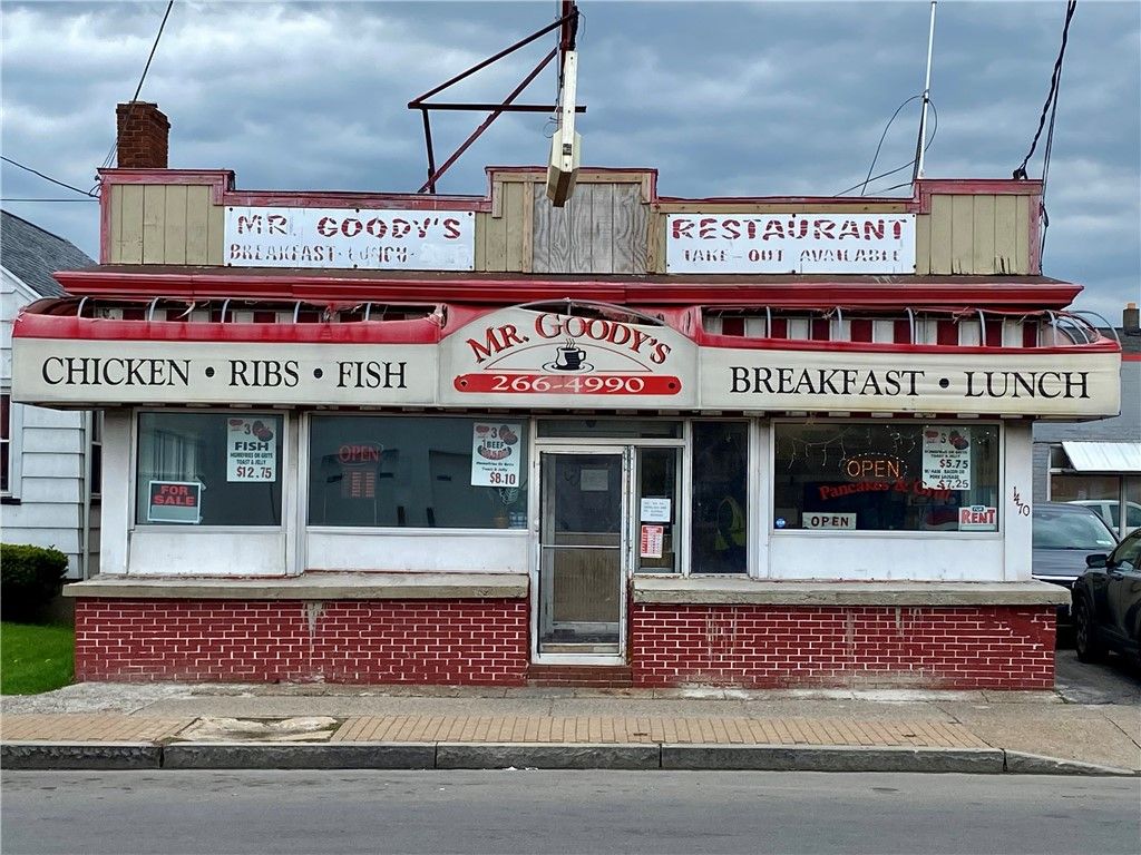 Photo of 1472 N Clinton Avenue #1470, Rochester, NY 14621 (MLS # R1679472)