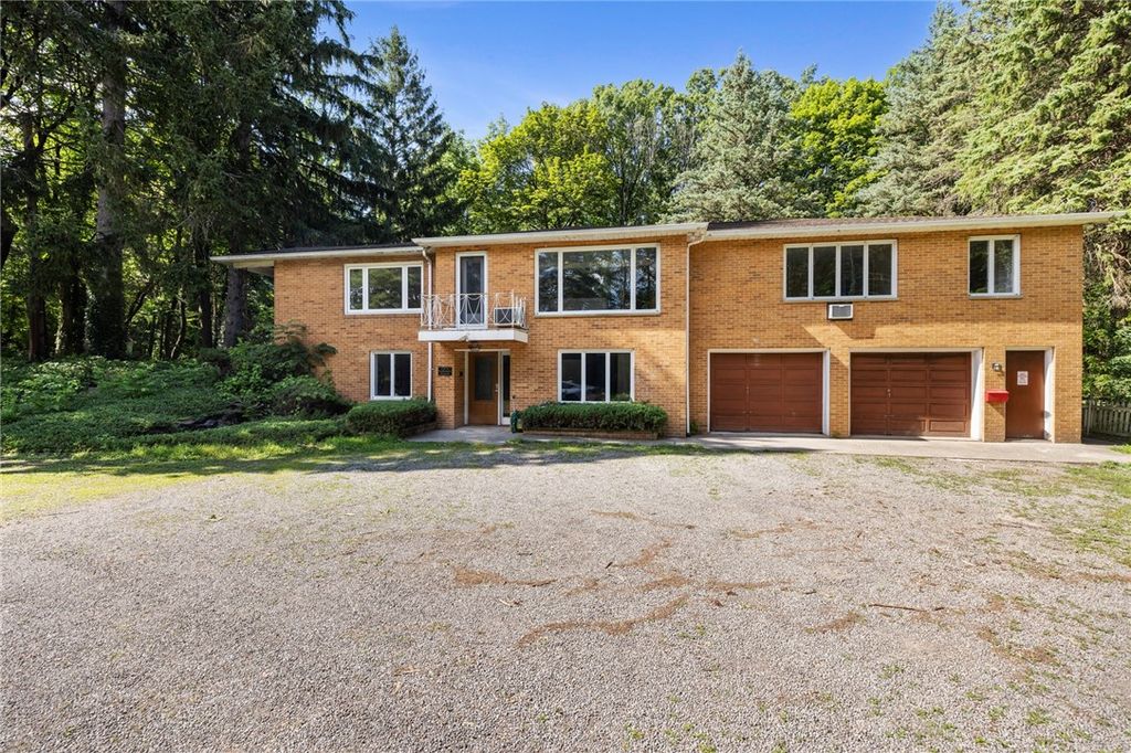 Photo of 554 Helendale Rd Road, Irondequoit, NY 14609 (MLS # R1701617)