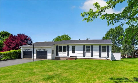 Homes For Sale - 251 Farmview Drive<br/> Walworth, NY 14502