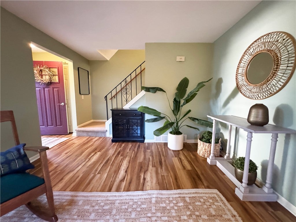 33 Meadow Drive