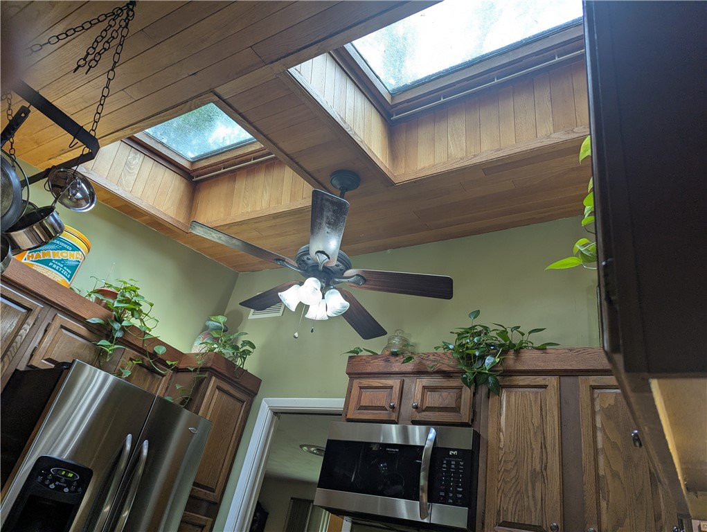 696 Summit Drive, Webster, New York image 12
