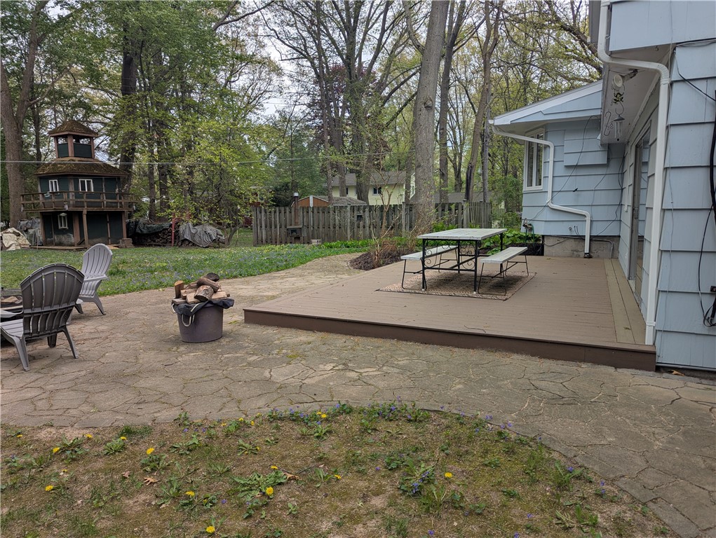 696 Summit Drive, Webster, New York image 6