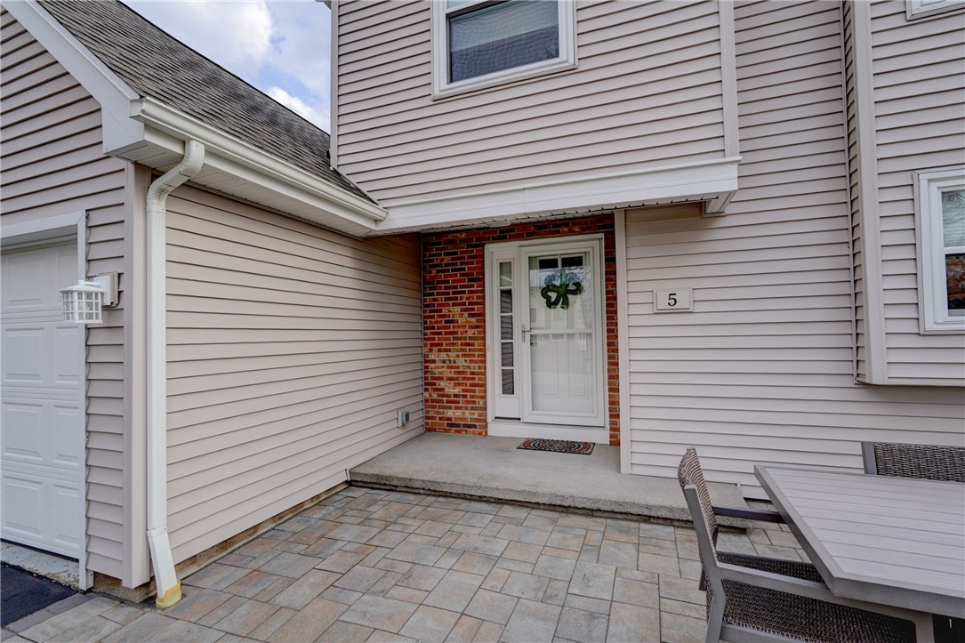 5 Stonebridge Crescent