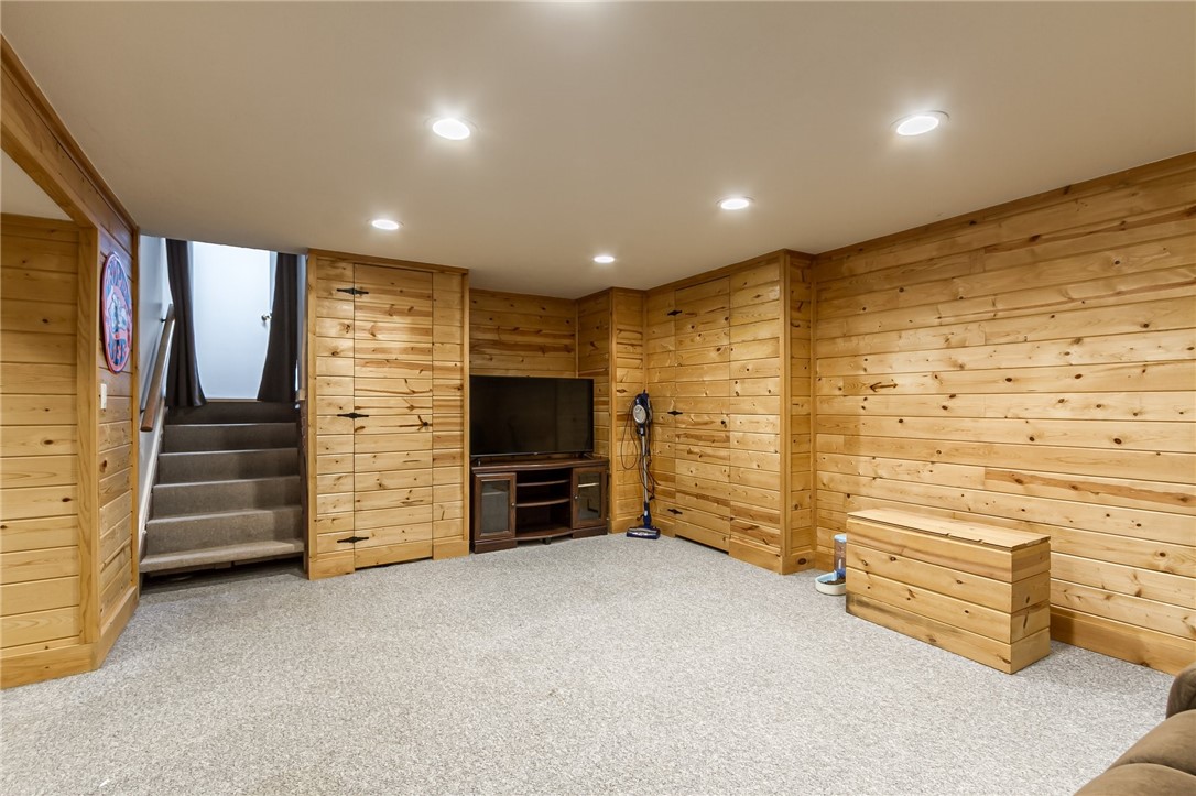 5776 Limestone Lane, Farmington, New York image 21