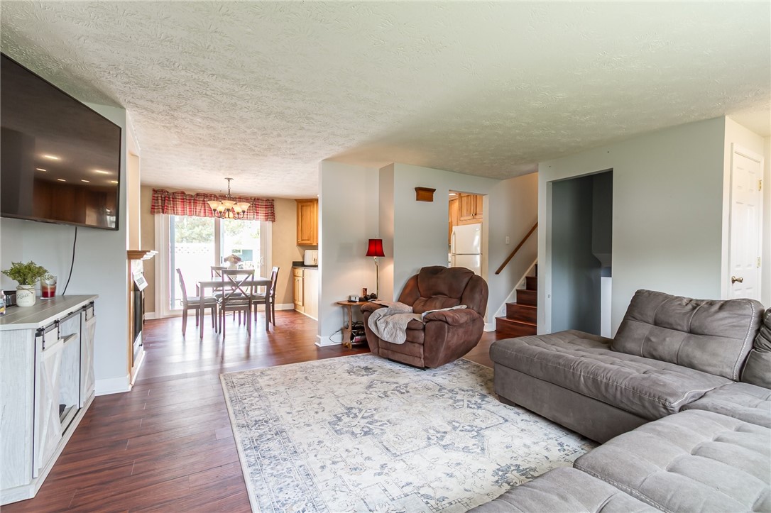 5776 Limestone Lane, Farmington, New York image 6
