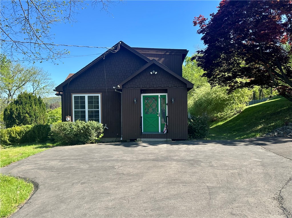 5 Orchard Drive
