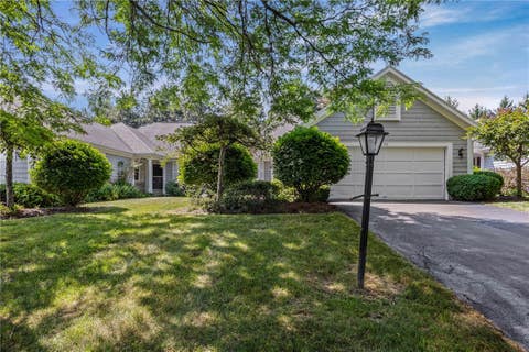 Townhouse For Sale - 80 Stonington Drive<br/> Pittsford, NY 14534