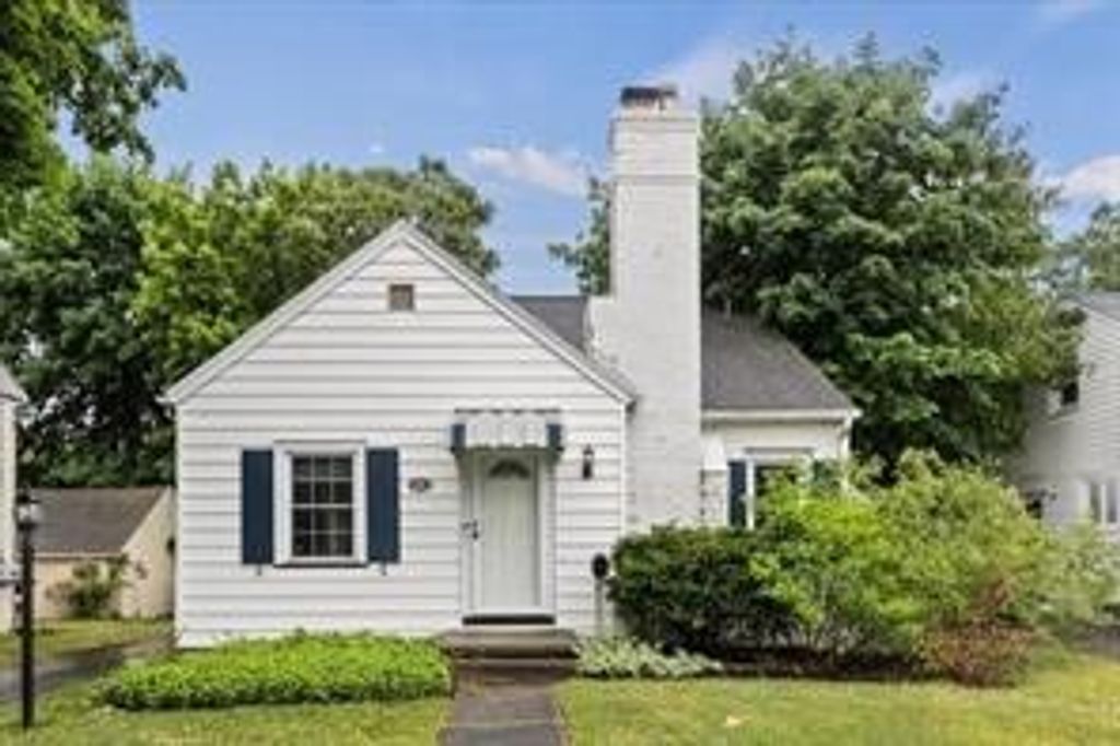 Photo of 839 Elmwood Avenue, Rochester, NY 14620 (MLS # R1665344)