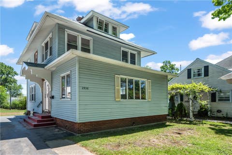 Homes For Sale - 2936 Lake Avenue<br/> Monroe County, Rochester, NY 14612