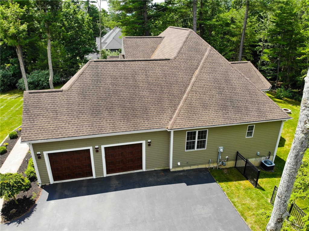 9 Woodland Way