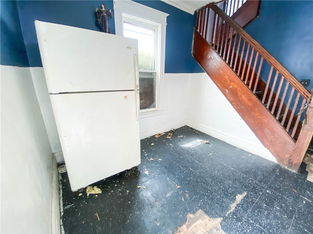 121 Baycliff Drive