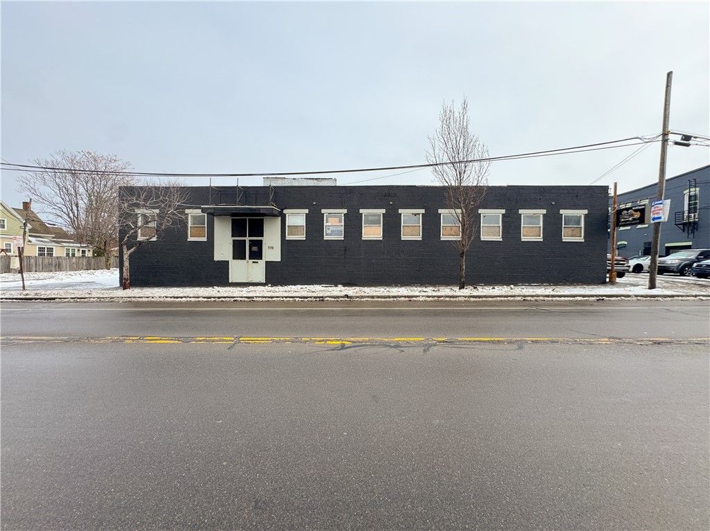 Photo of 1116 N Clinton Avenue, Rochester, NY 14621 (MLS # R1662551)