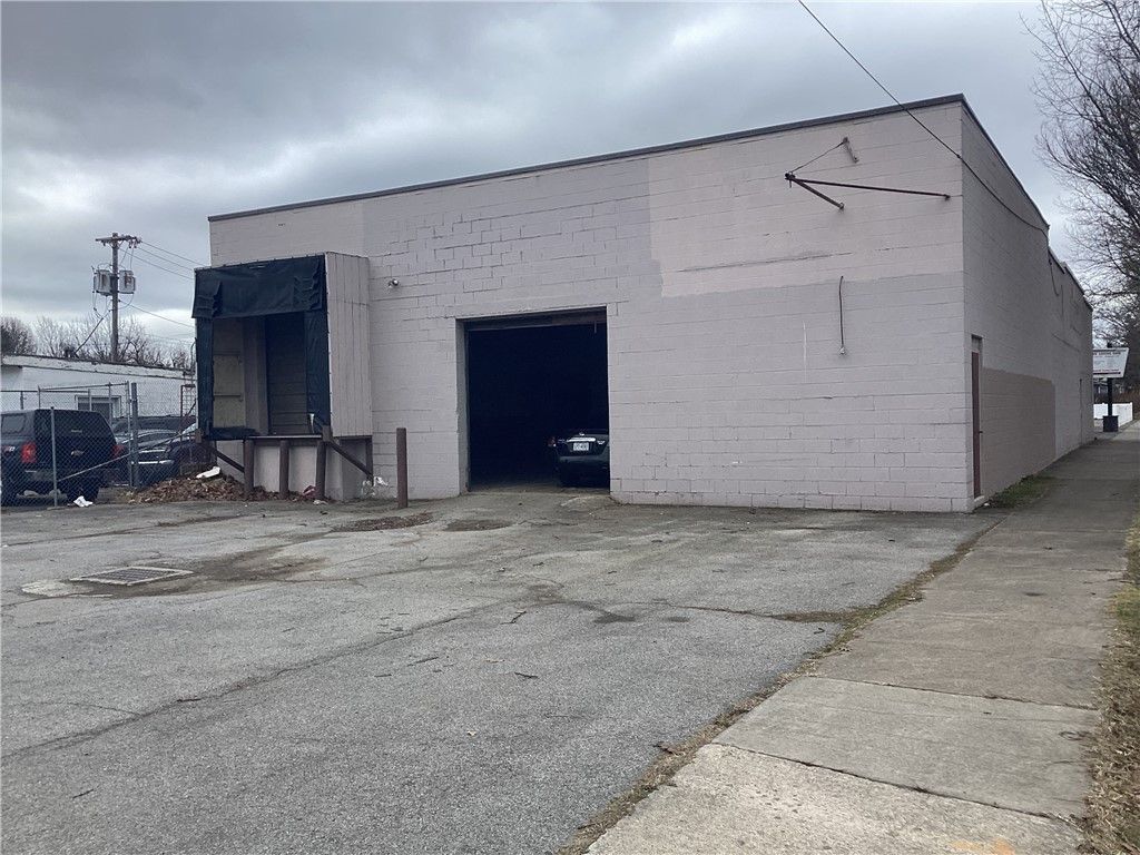 Photo of 16 Lincoln Avenue, Rochester, NY 14611 (MLS # R1667289)