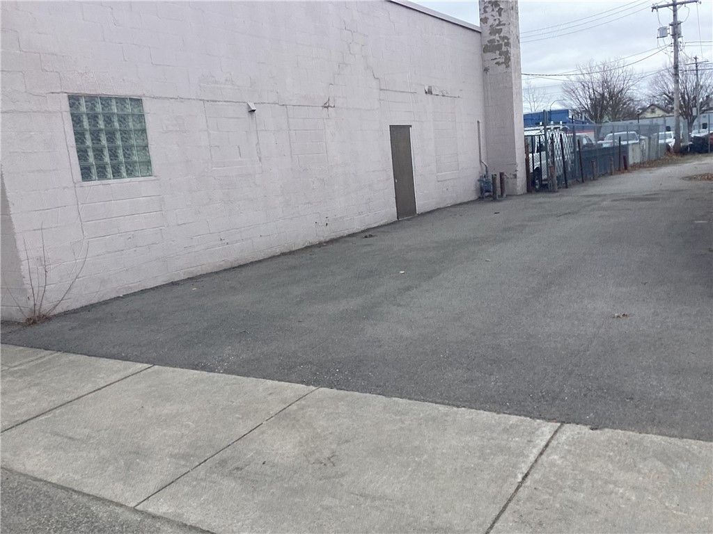 Photo of 16 Lincoln Avenue, Rochester, NY 14611 (MLS # R1667289)