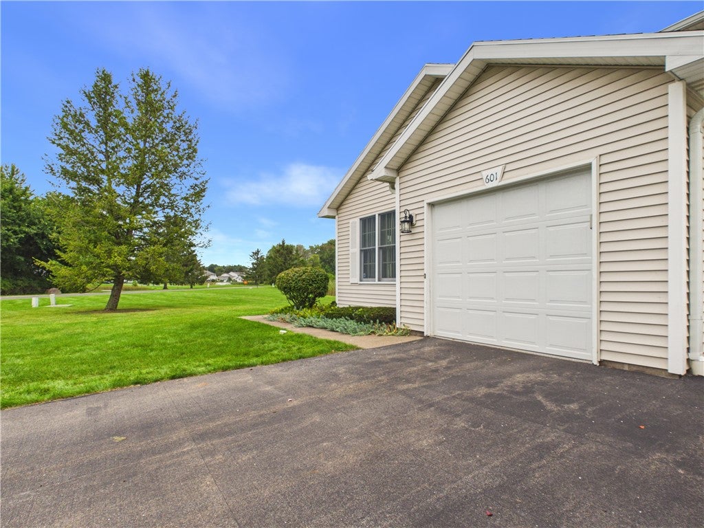 601 Strand Pond Circle