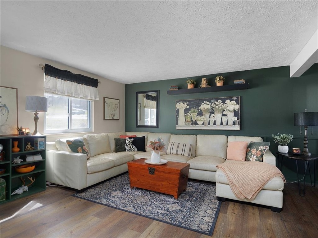 247 Peakview Drive, Henrietta, New York image 6