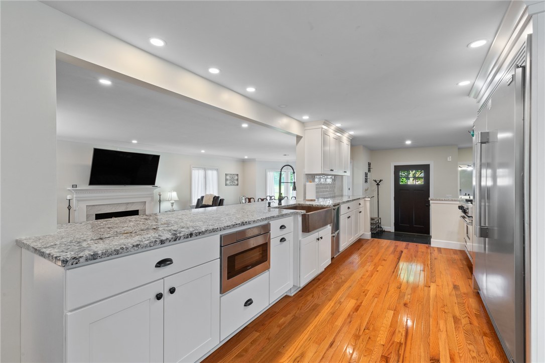 1 Creekside Lane, Pittsford, New York image 16