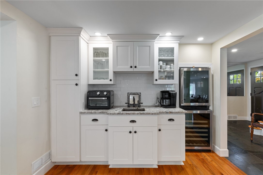 1 Creekside Lane, Pittsford, New York image 18