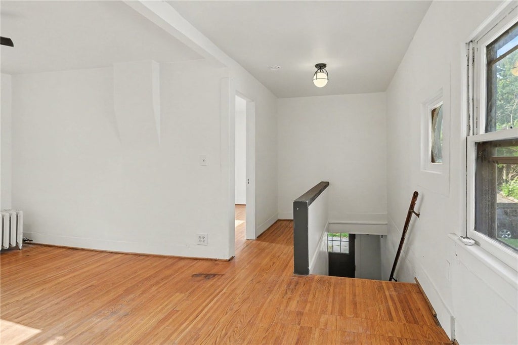 Photo of 54 Sanford St B (Upper) St, Rochester, NY 14620 (MLS # R1717140)