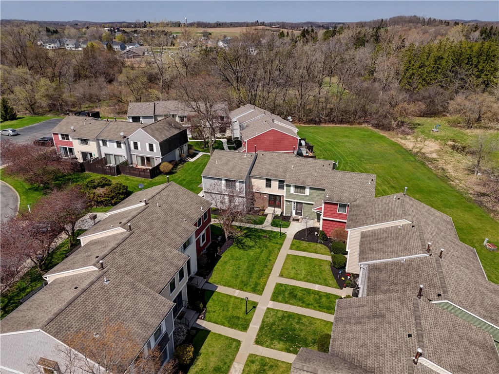 57 Village Trail Trl, Mendon, New York image 3