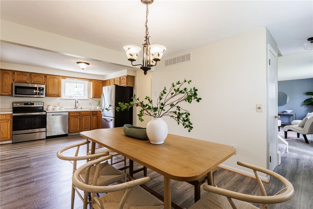 85 Grandview Lane, Greece, New York image 6