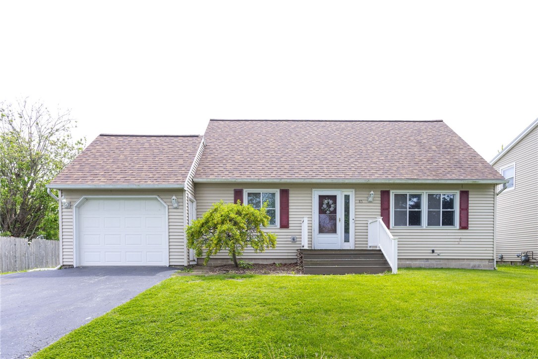 85 Grandview Lane, Greece, New York image 1
