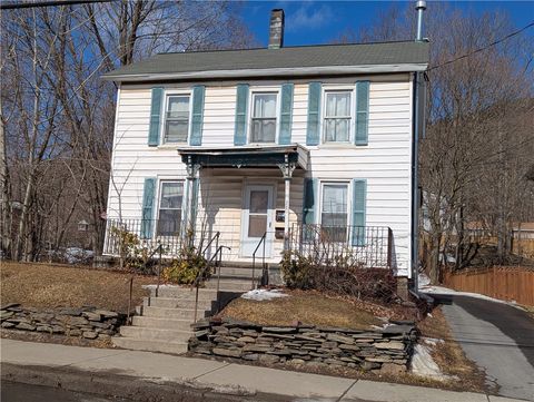 Photo of 280 Chestnut Street, Oneonta, NY 13820 (MLS # R1590624)