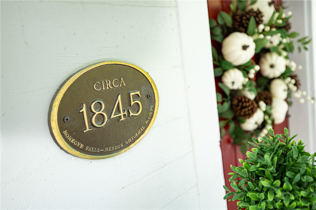 90 Ontario Street, Mendon, New York image 8