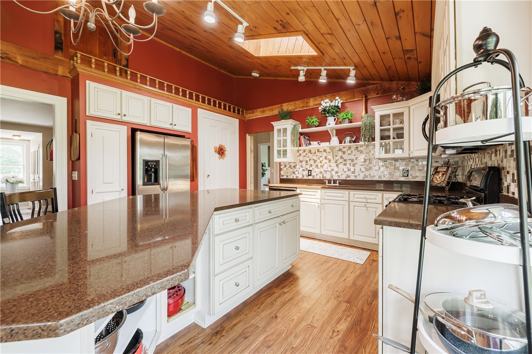 90 Ontario Street, Mendon, New York image 21