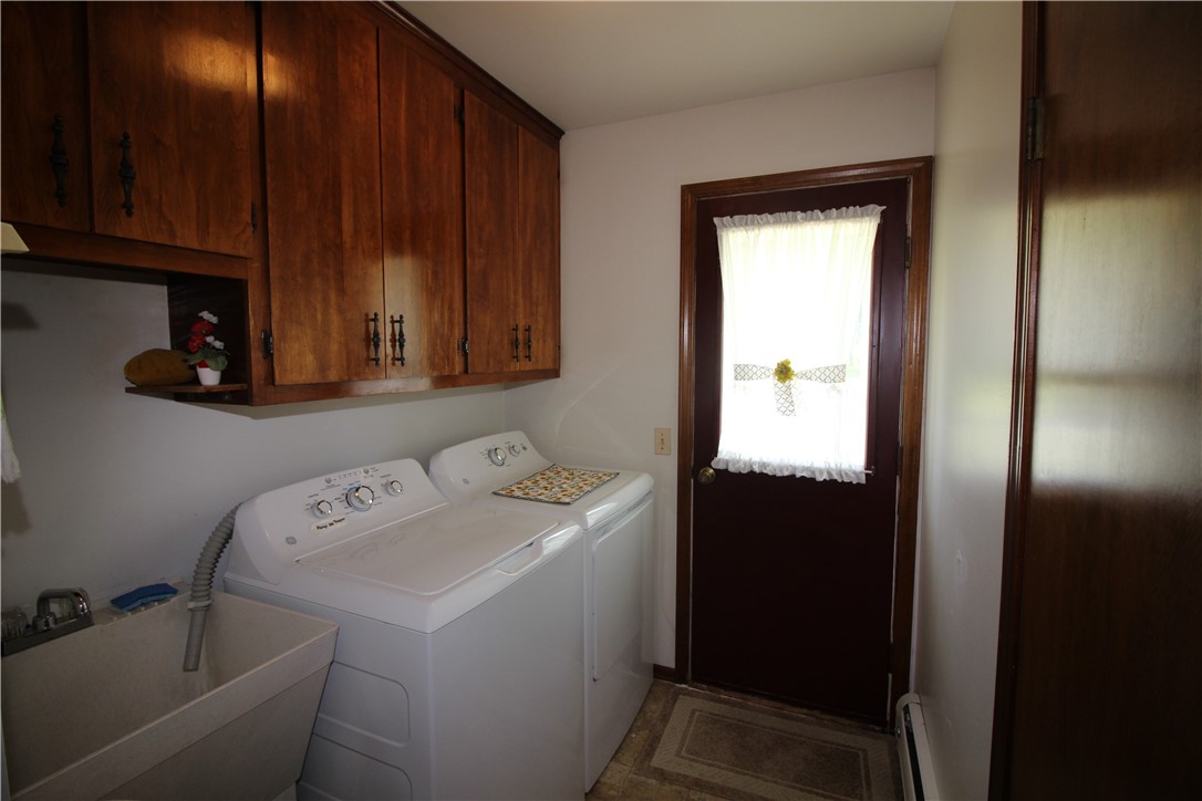 475. County Line Road, Ontario, New York image 5