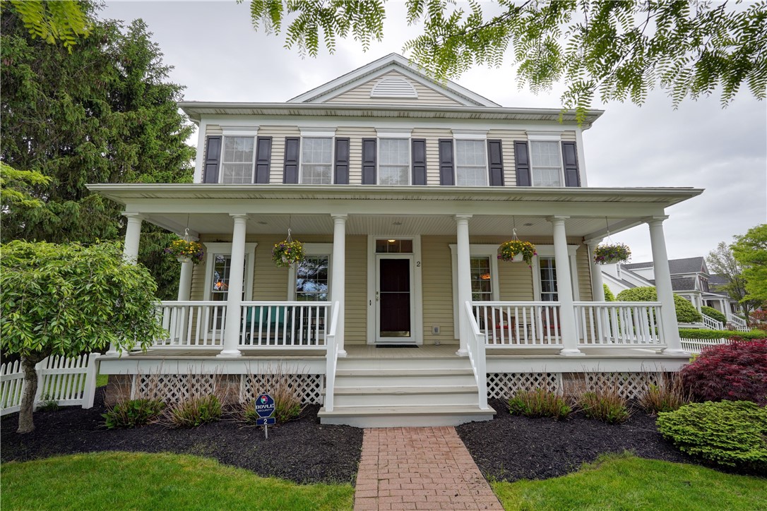 2 Founders Green