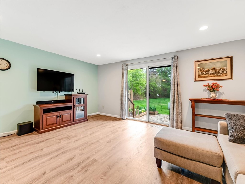 88 Devonshire Circle, Penfield, New York image 14