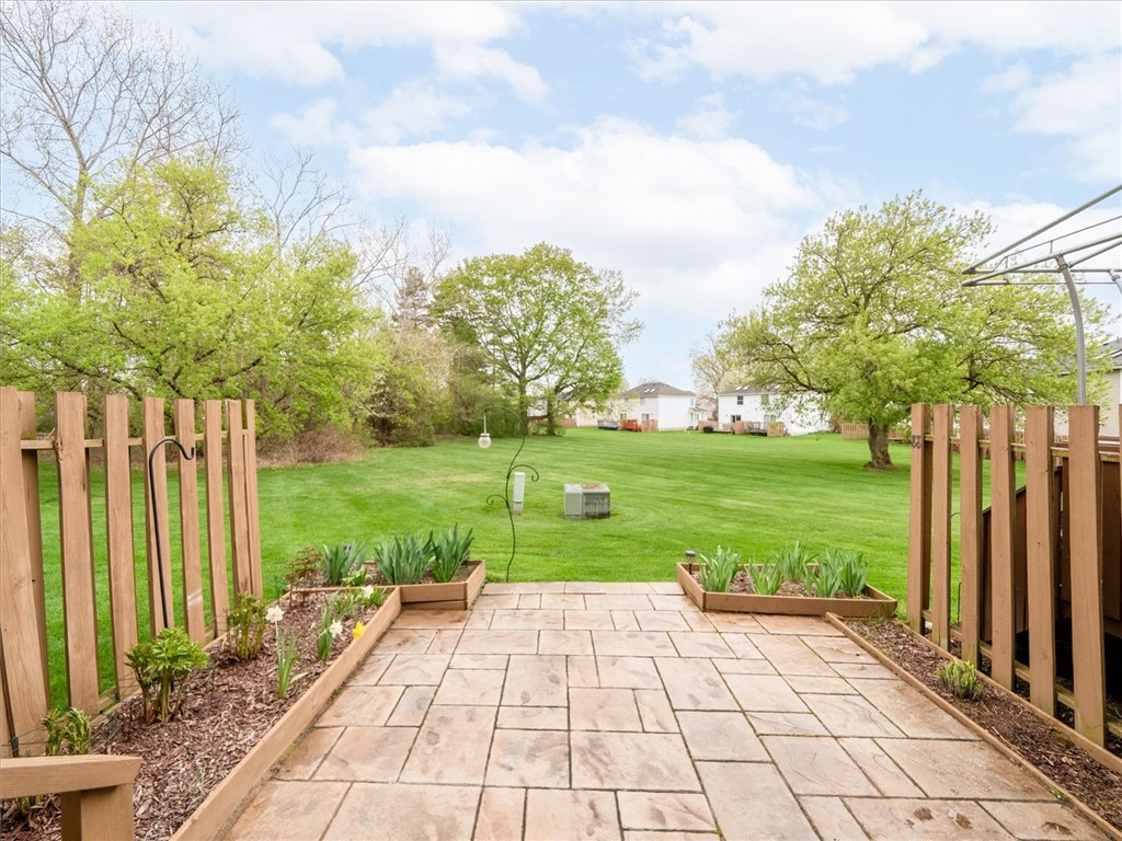 88 Devonshire Circle, Penfield, New York image 15