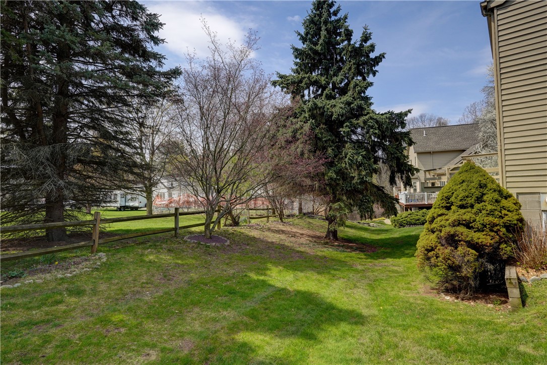 1 Woods Point, Penfield, New York image 42