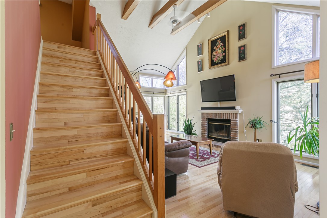 1 Woods Point, Penfield, New York image 22