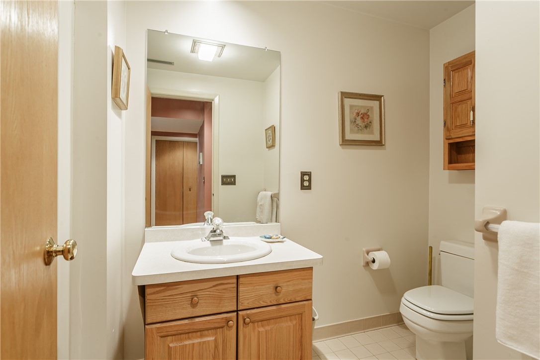 1 Woods Point, Penfield, New York image 38