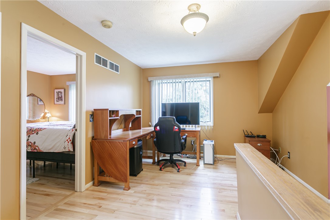 1 Woods Point, Penfield, New York image 25