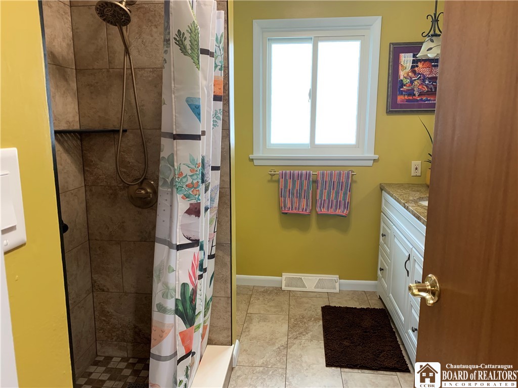 209 E Virginia Boulevard, Jamestown, New York image 12