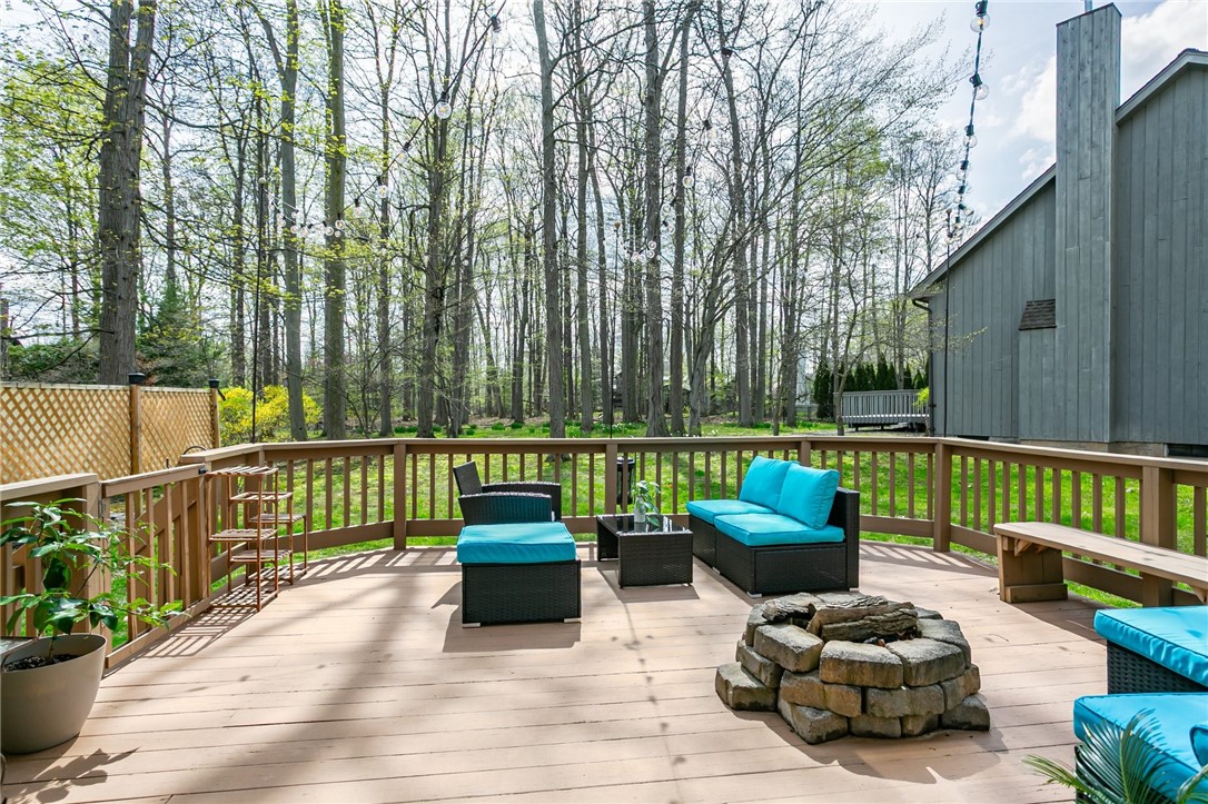 15 Brush Creek Drive, Greece, New York image 32